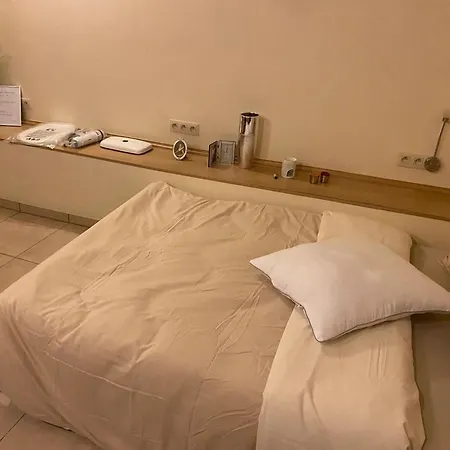Apartament Cozy In 15 M² With Garden